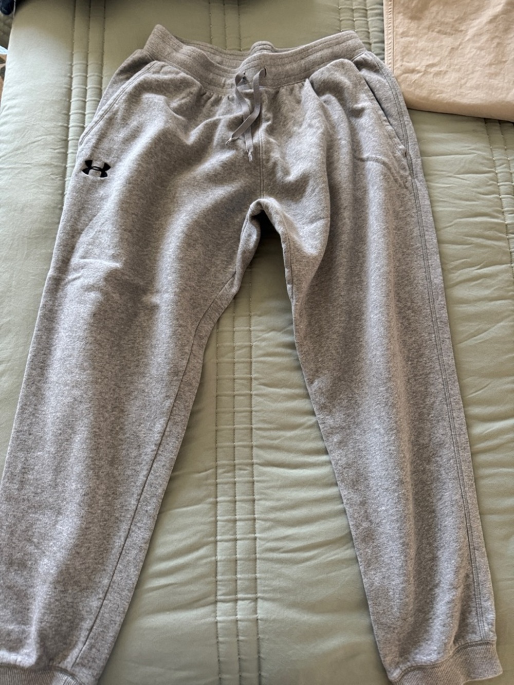 Under Armour Light Gray Men's Fleece Joggers XL